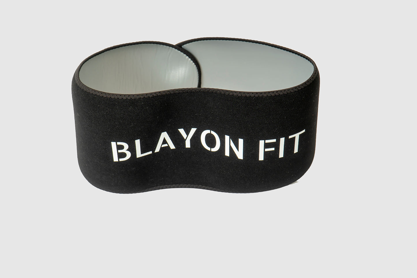 the trimmer belt helps in burning fats and removing love handles. it also helps you sweat a lot in the gym while doing cardio